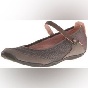Teva Niyama flats mary Jane Shoes size women's 9 brown